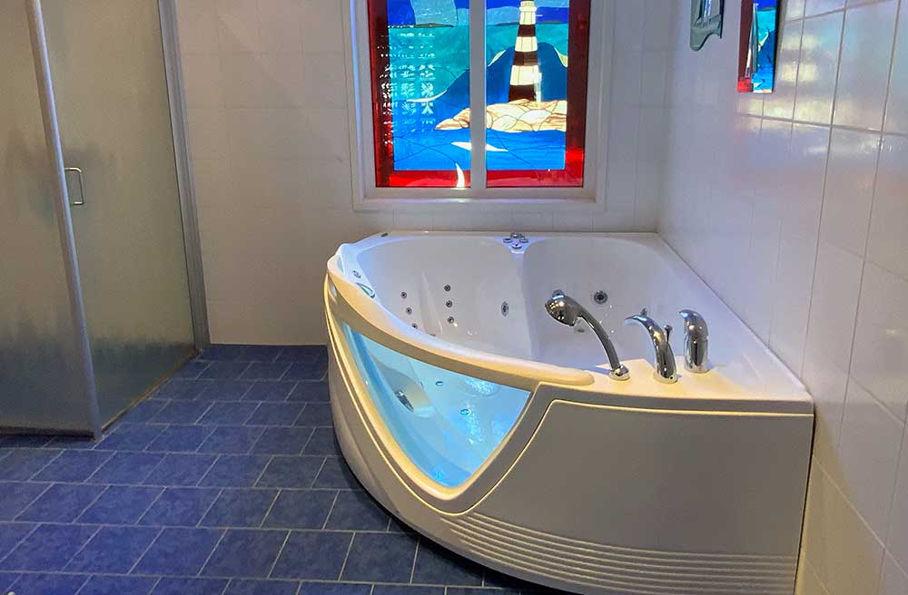 Blomkulla bathroom
